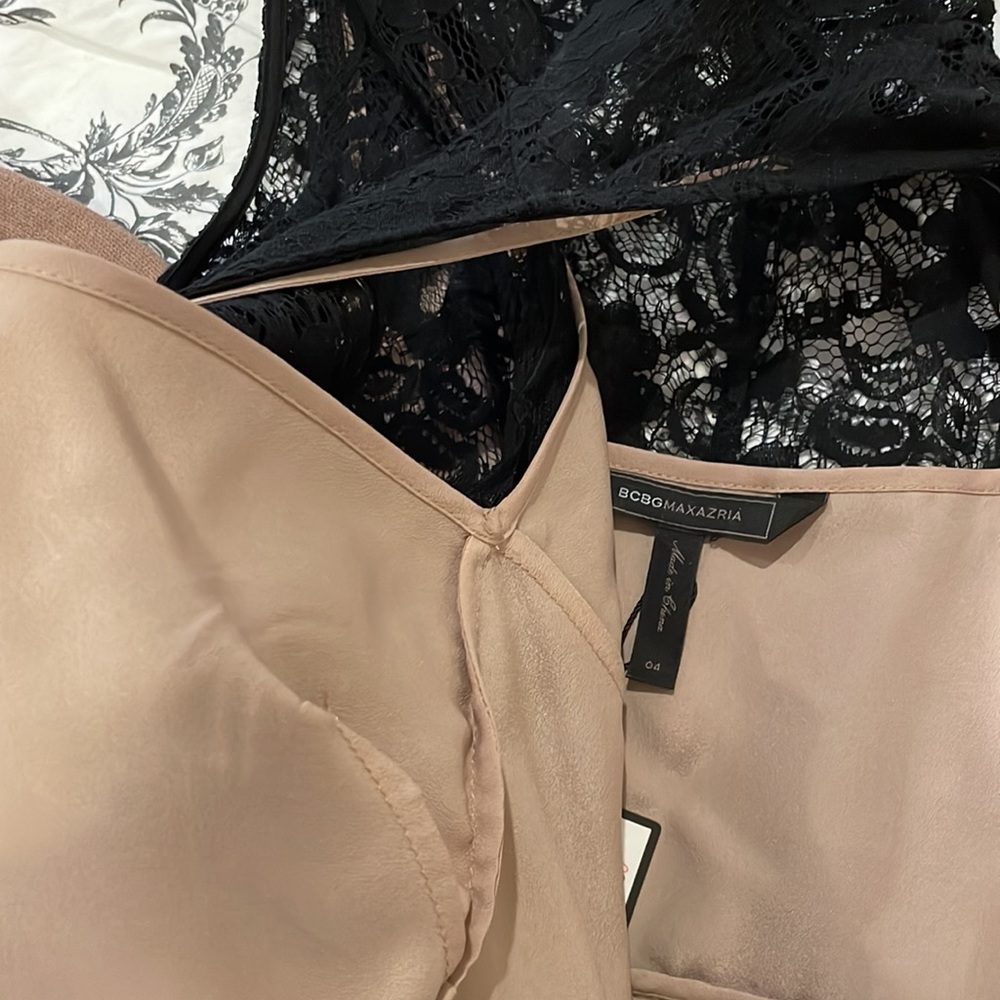 BCBG gorgeous lace dress - Picture 4 of 4